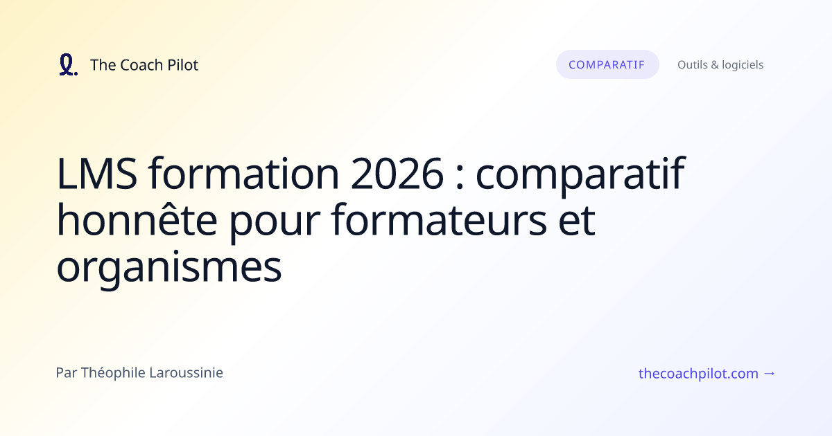 Formateur gérant ses cours sur un LMS depuis son ordinateur